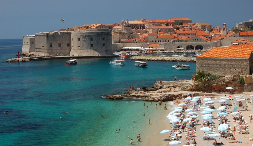 October temperature record in Croatia broken as people flock to the beaches