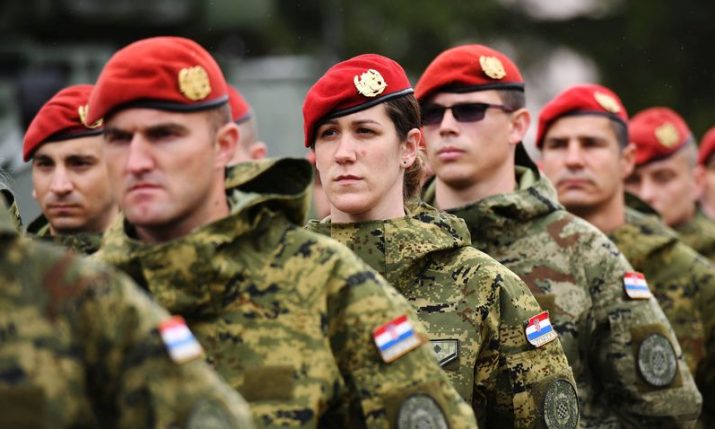 PHOTOS: Croatian Army “Spiders” awarded berets