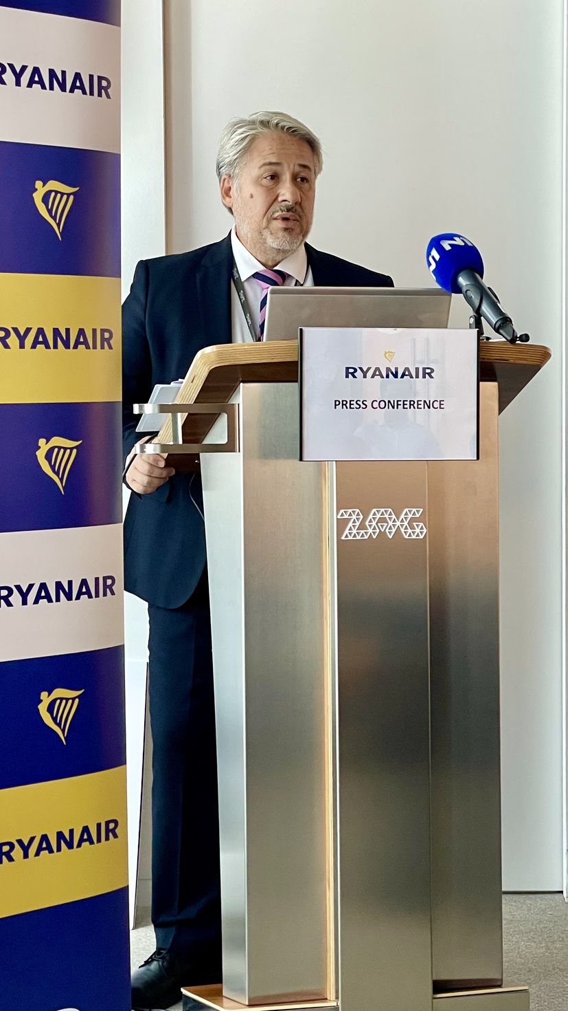 RYANAIR LAUNCHES BIGGEST WINTER 23/24 SCHEDULE AT ZAGREB AIRPORT 
19 ROUTES (1 NEW), LOW FARES & 22% GROWTH FOR ZAGREB
