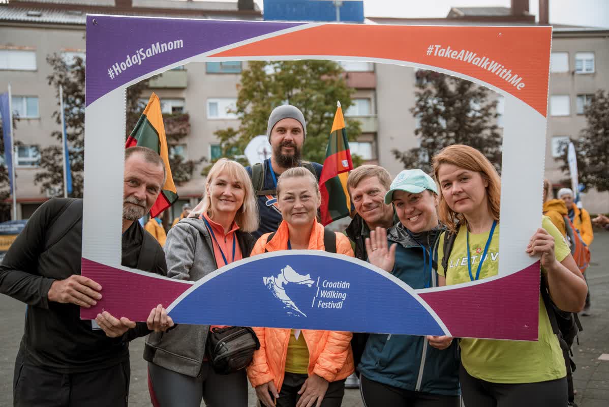 Over 1,000 people from 16 countries gather in Lika for Croatian Walking Festival 