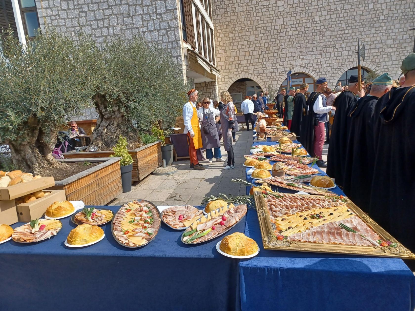 Traditional Easter Monday breakfast for locals and tourists held in Šibenik