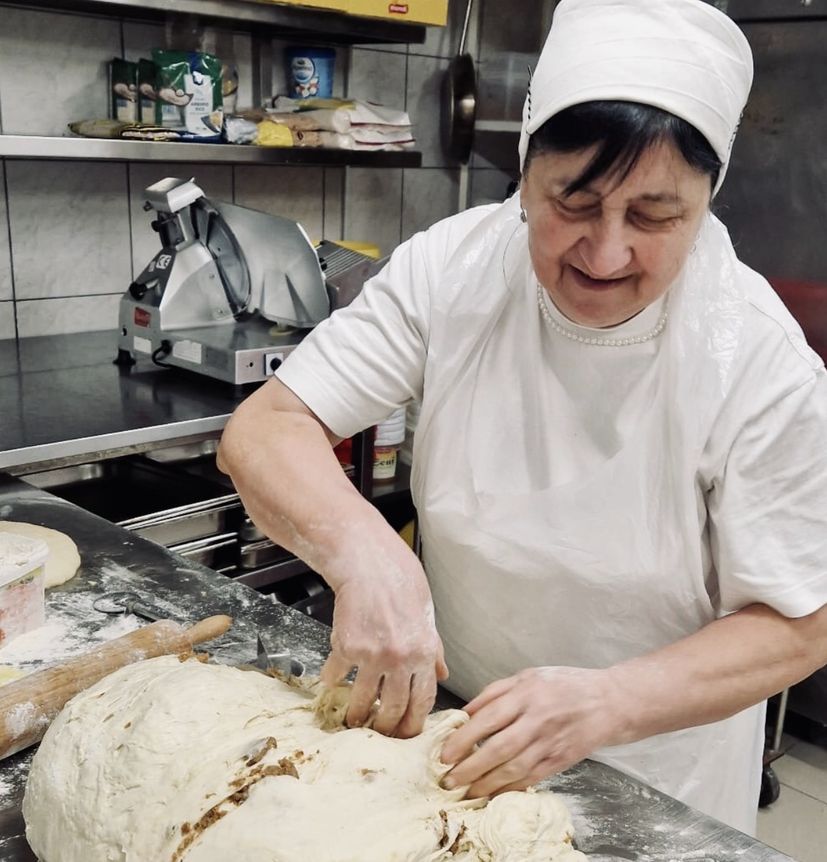 Meet Teta Mara: 30 years creating famous čvarkuše by hand
