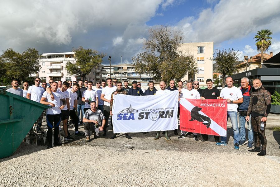  Big seabed cleanup in Trogir removes marine waste 